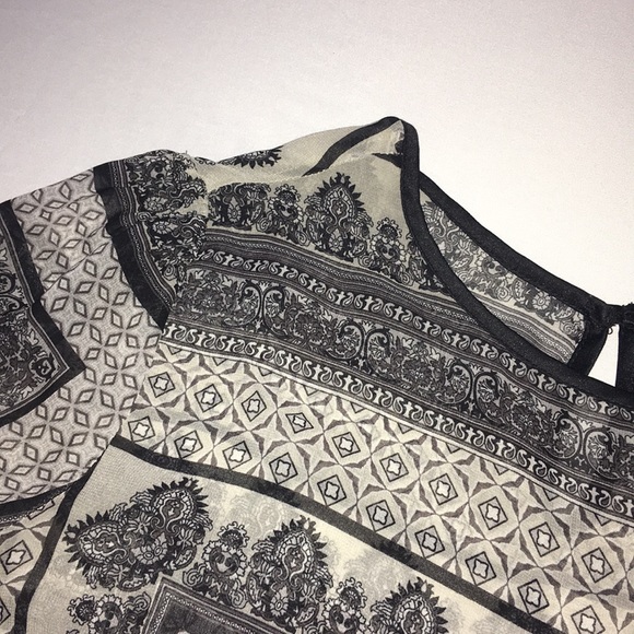 Sheer B&W Keyhole Blouse - Picture 2 of 6